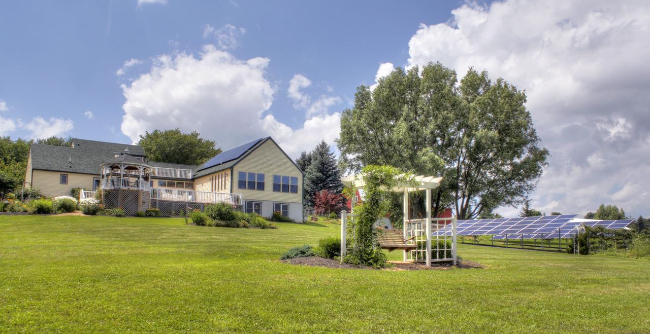 Los Gatos Bed & Breakfast Penn Yan Exterior foto
